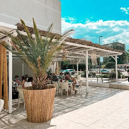 Victory Hotel 3*